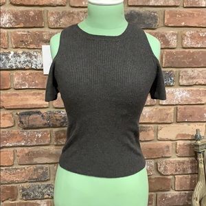 American Eagle cropped open shoulder top EUC